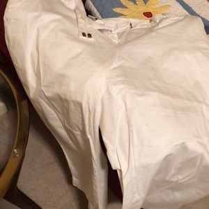 Capris a lot more than this pair